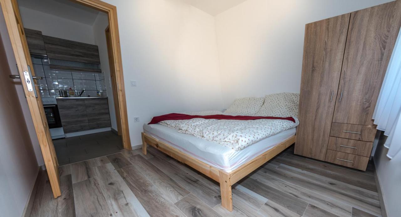 Feda Apartmanhaz Balatonboglar Ngoại thất bức ảnh