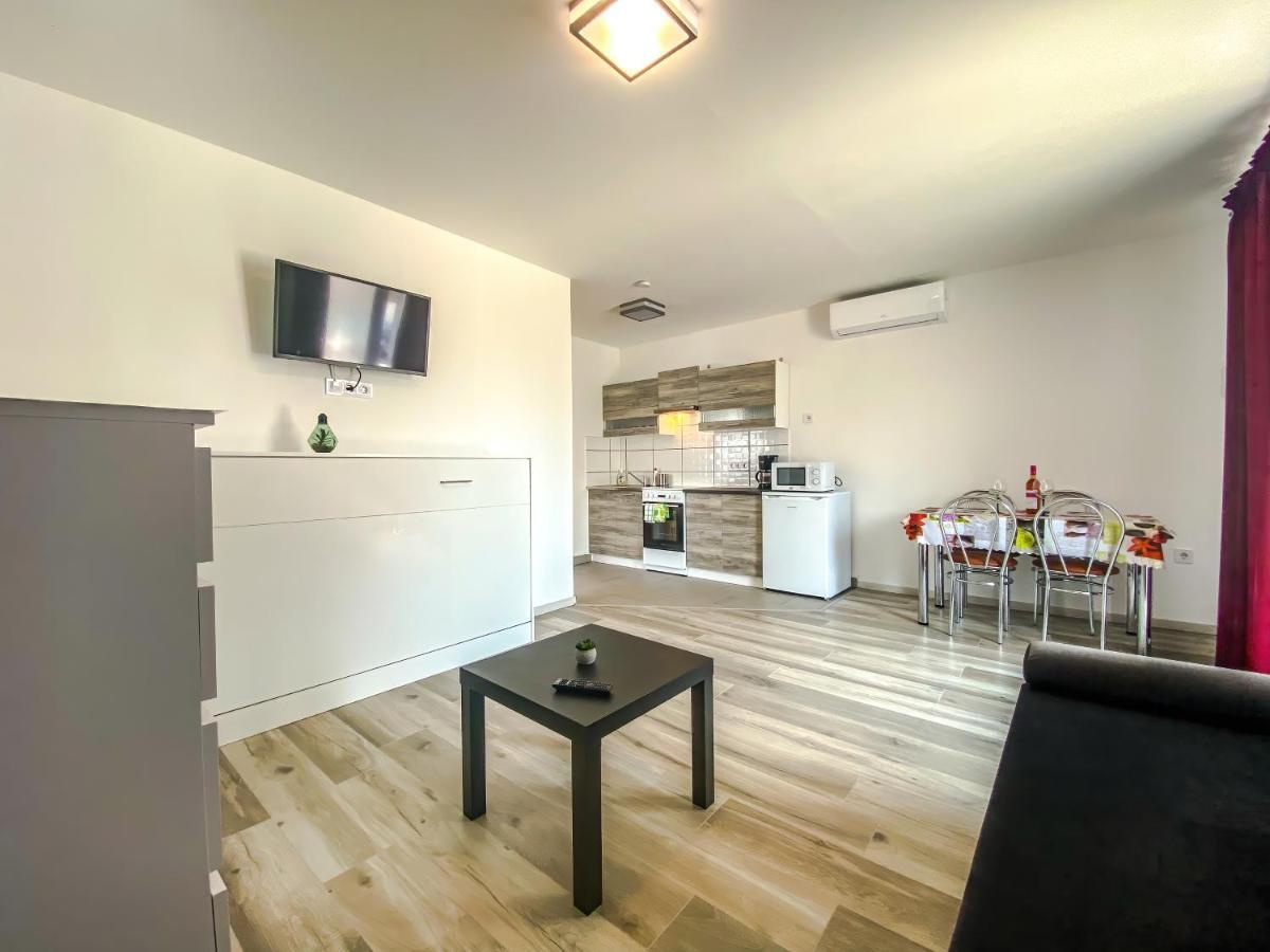 Feda Apartmanhaz Balatonboglar Ngoại thất bức ảnh